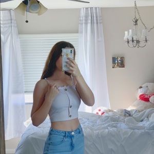 white button up tank 🤍